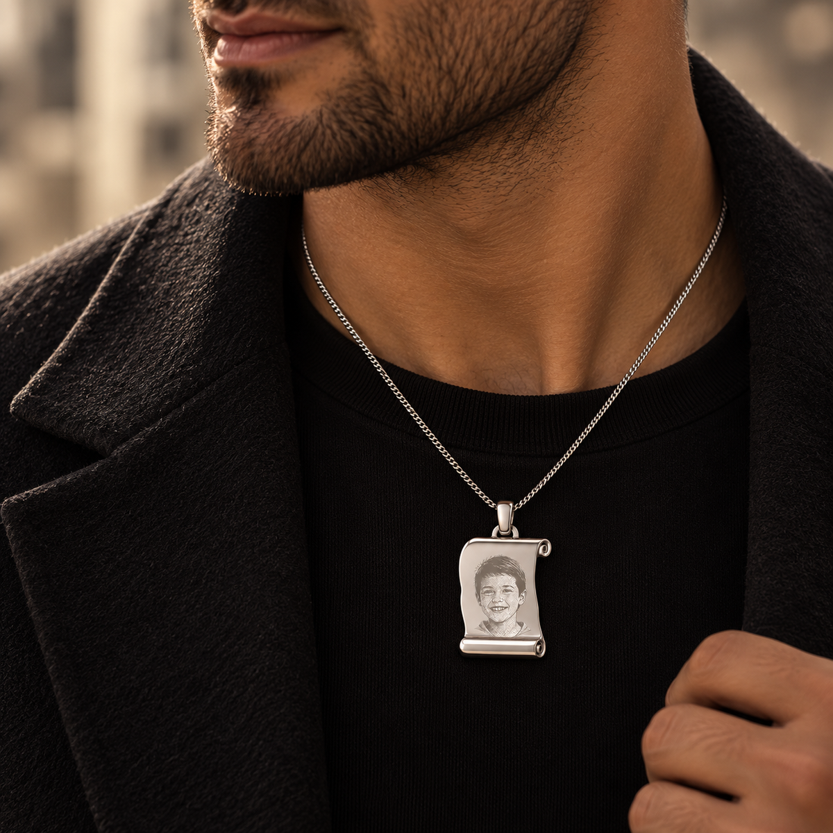 KINLORE A10 personalised 925 sterling silver scroll photo pendant worn by man
