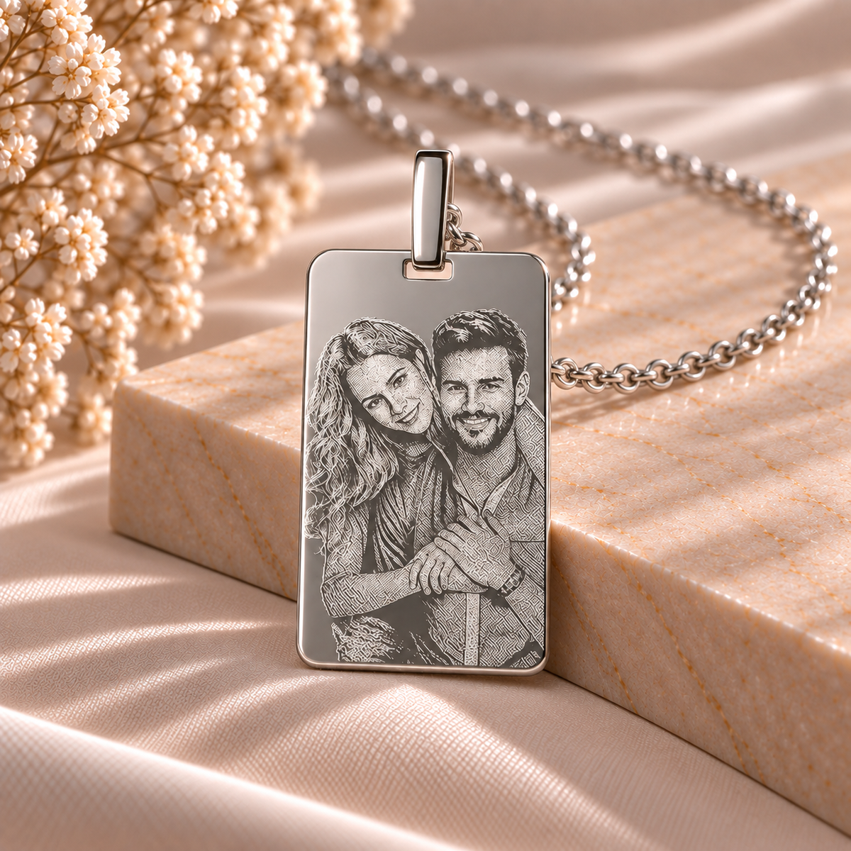 KINLORE A11 personalised 925 sterling silver rectangular photo pendant with chain
