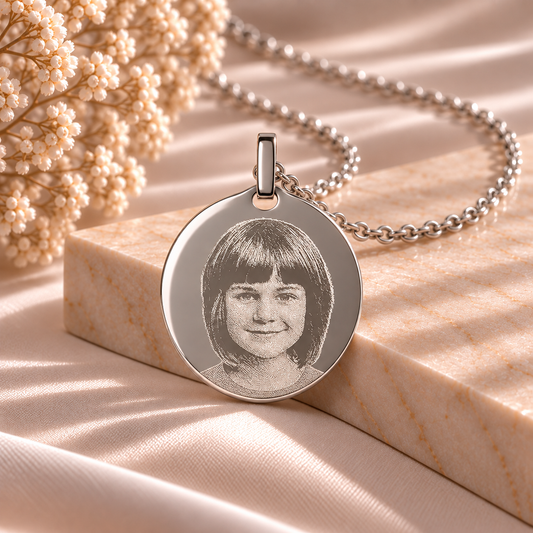 KINLORE A5 personalised 925 sterling silver round photo pendant with chain