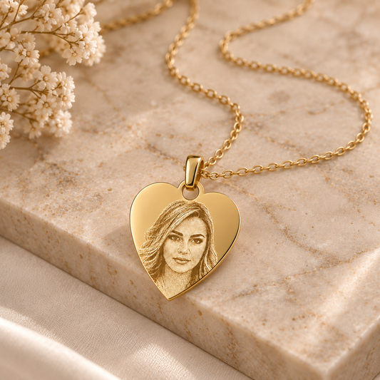 KINLORE PO6 personalised gold heart pendant with chain